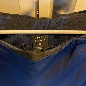 Men’s Large navy Nike joggers